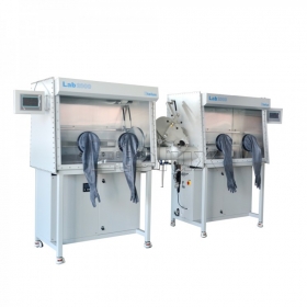 兩個(gè)單工位手套箱通過(guò)過(guò)渡艙連在一起